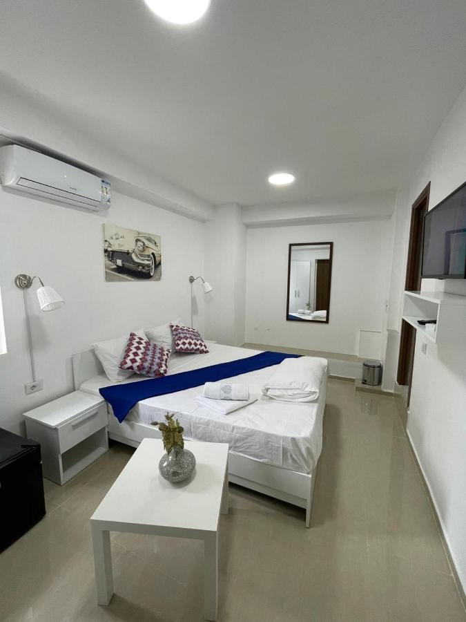 Hostel Tripoli Palace Bucureşti Eksteriør bilde