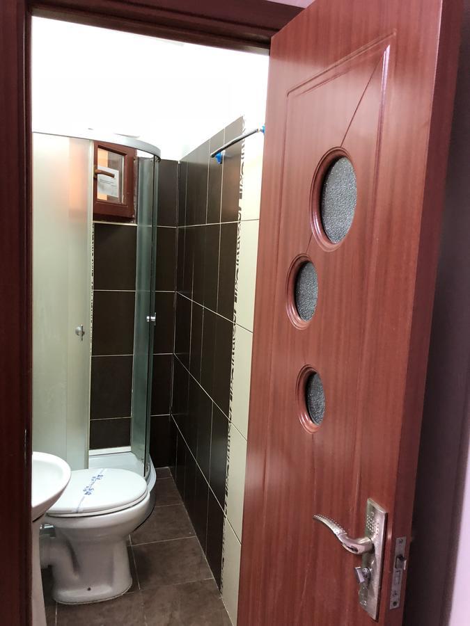 Hostel Tripoli Palace Bucureşti Eksteriør bilde